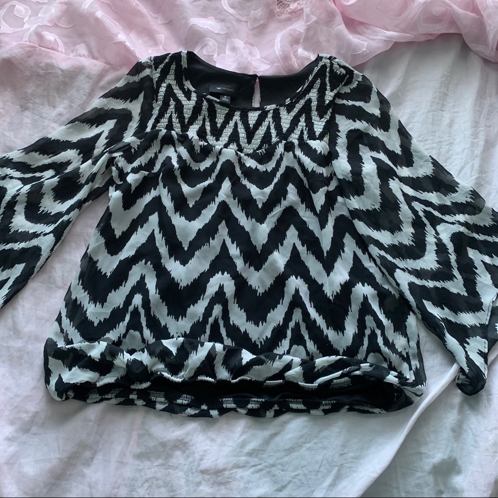 Black and white chevron print blouse